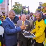 Le Vice-Gouverneur du Haut-Katanga, Jean-Claude Kamfwa et George A. Forrest inaugurent le CMC