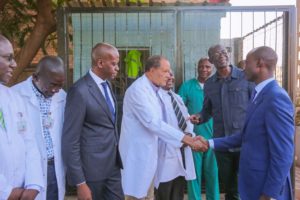 Arrivée du ministre provincial de la Santé du Haut-Katanga, le Dr. Joseph Nsambi Bulanda