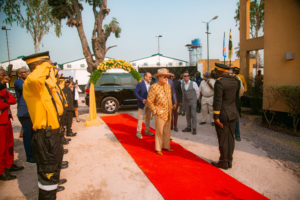 George A Forrest arrive à EGMF Kinshasa